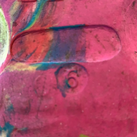 Size 6 baby crocs multi colored shoes - Picture 4 of 4